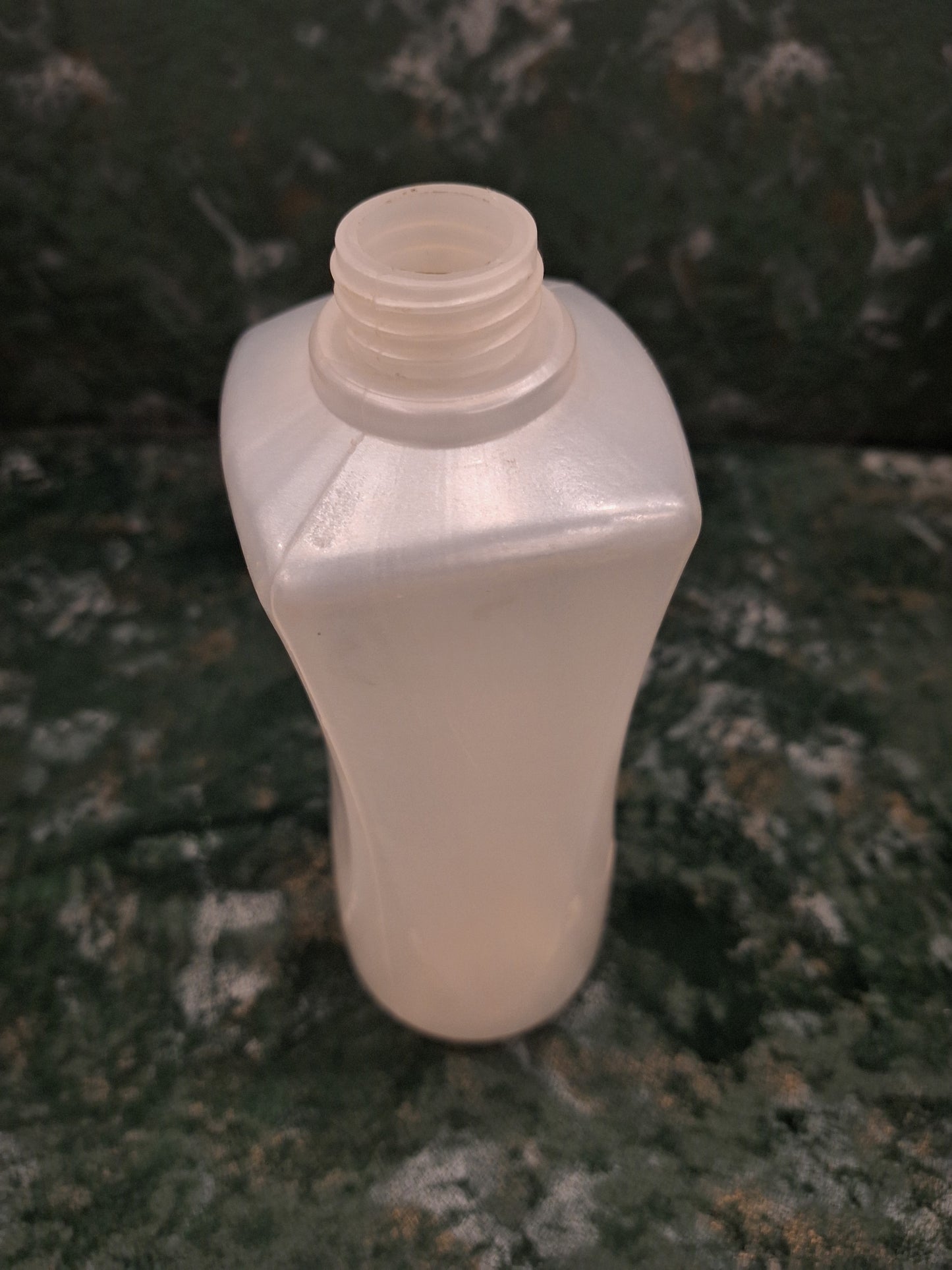 700ml Shampoo bottle