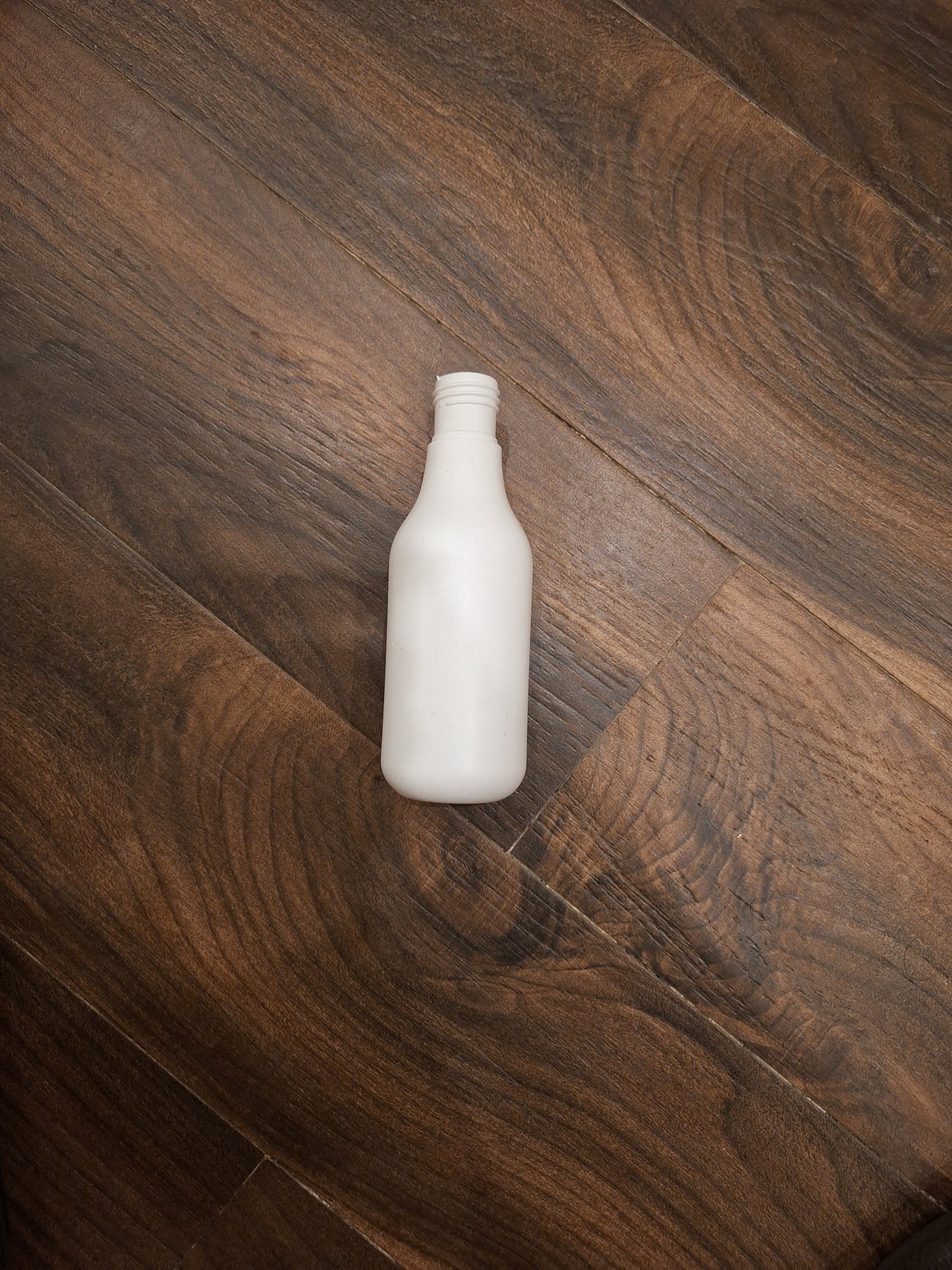 Oil bottle with flip cap