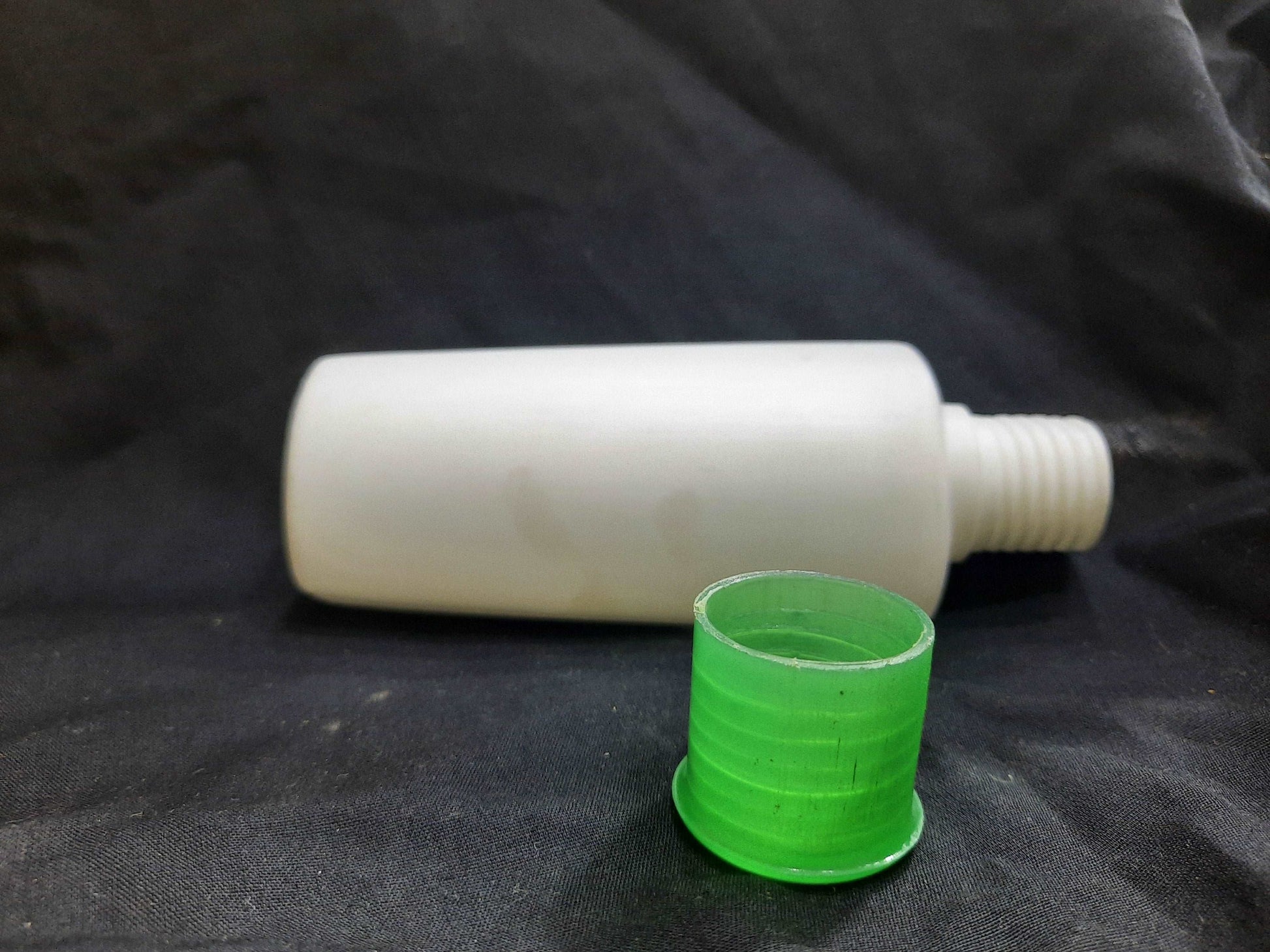 100ml Green/White Oil bottle