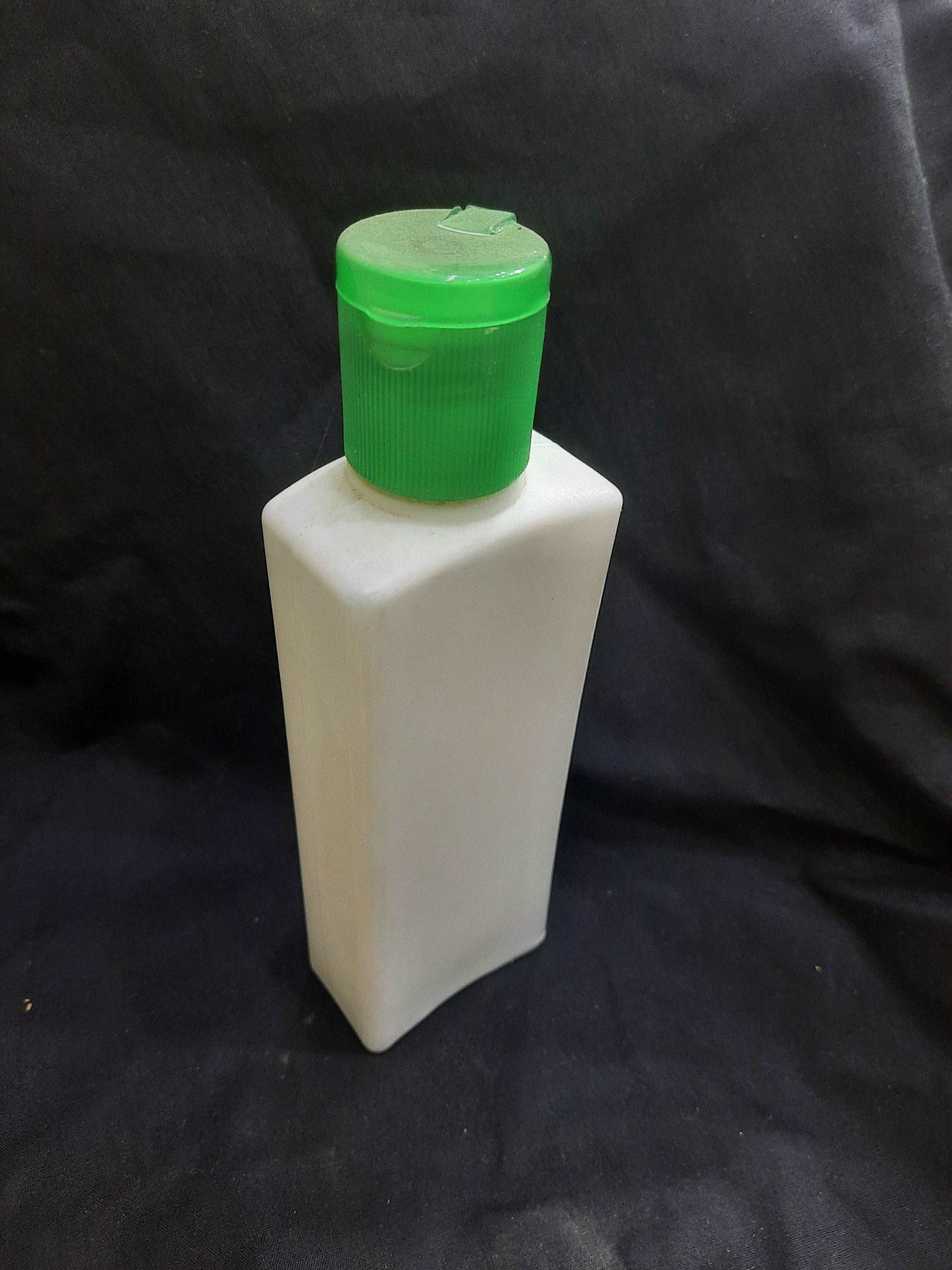 100ml Green White Curve