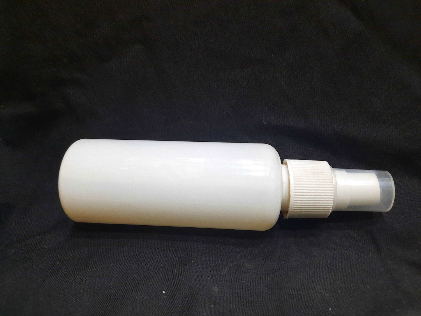 120ml White Push Spray bottle