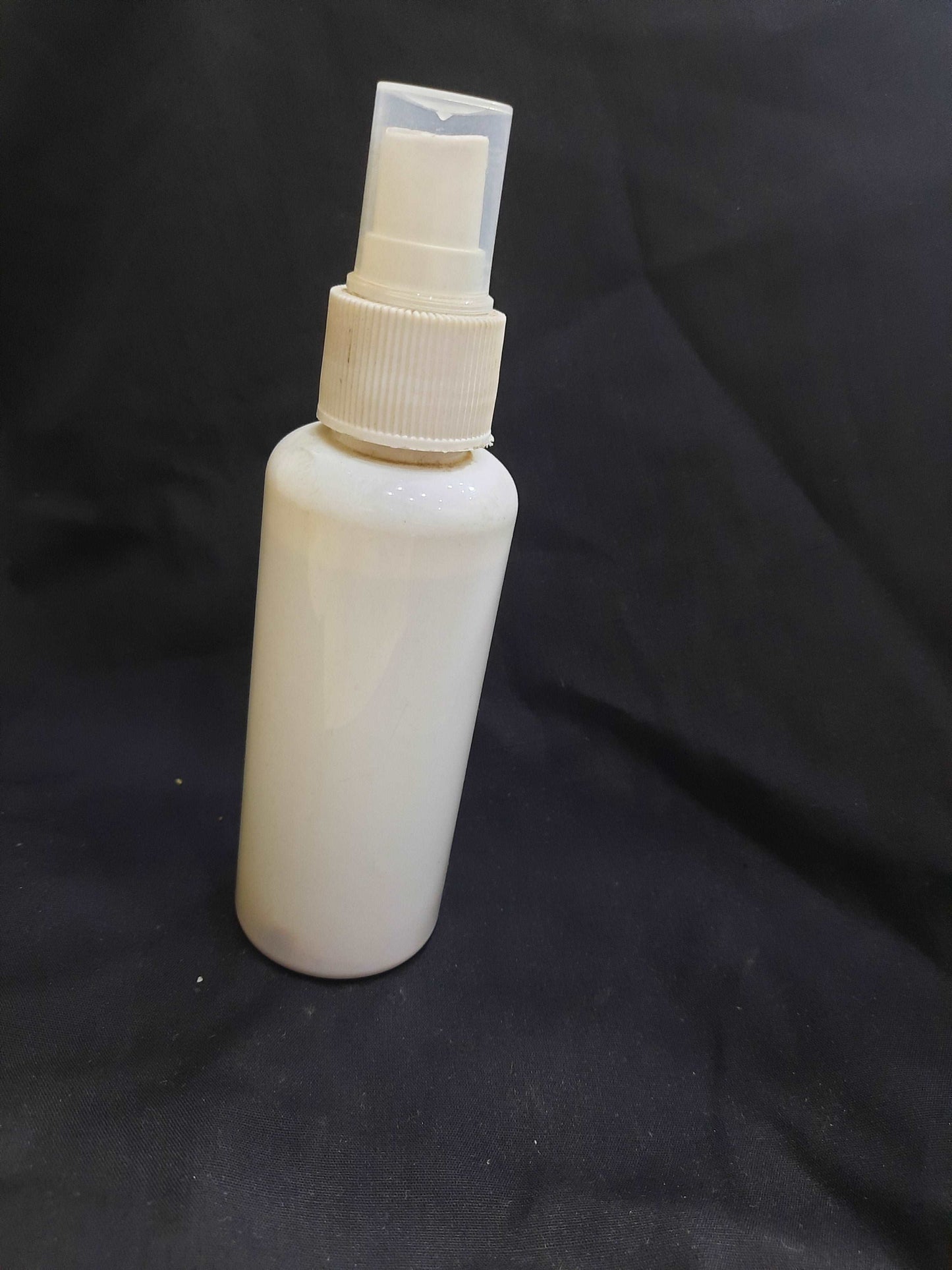 120ml White Push Spray bottle