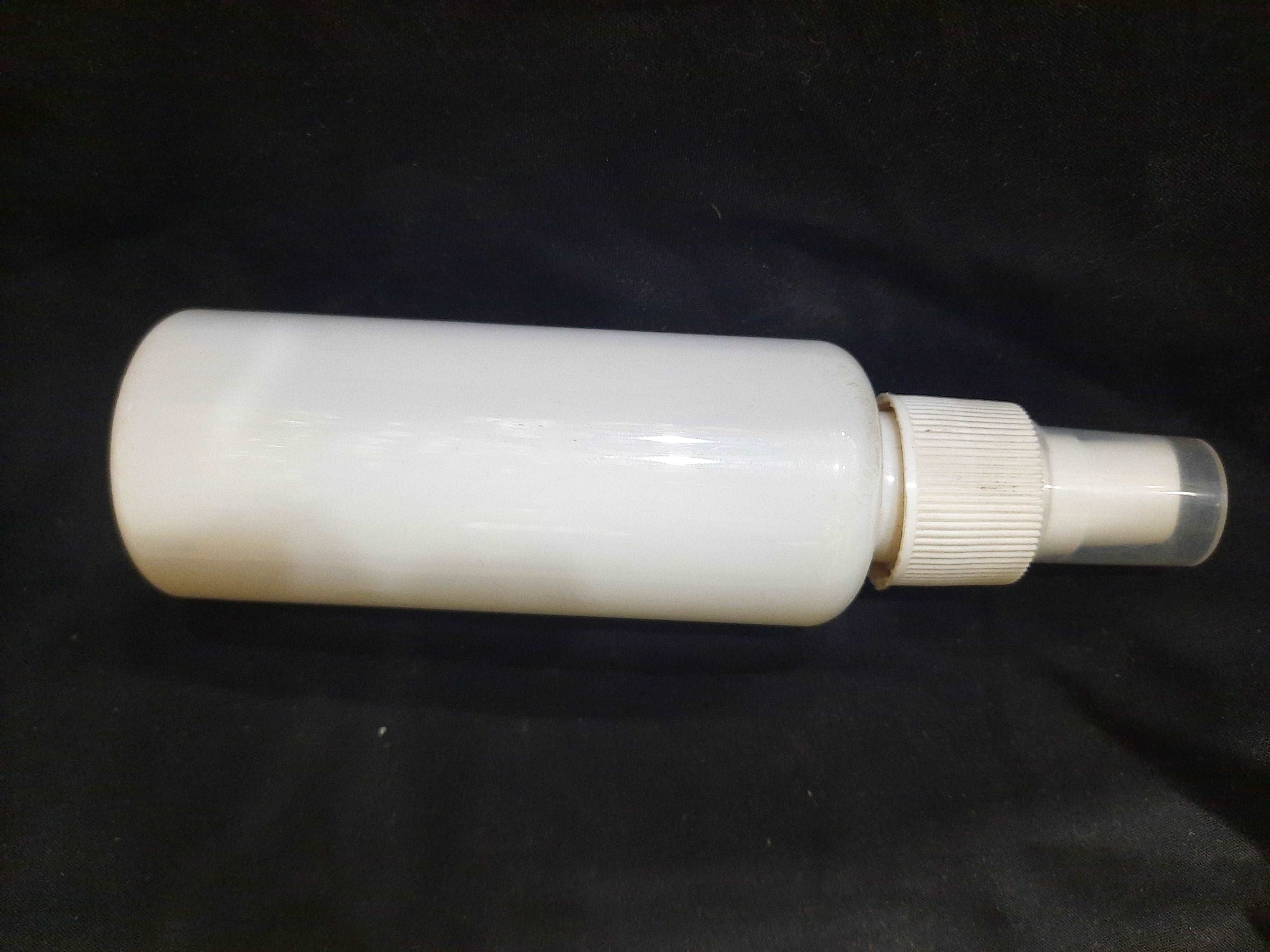 120ml White Push Spray bottle