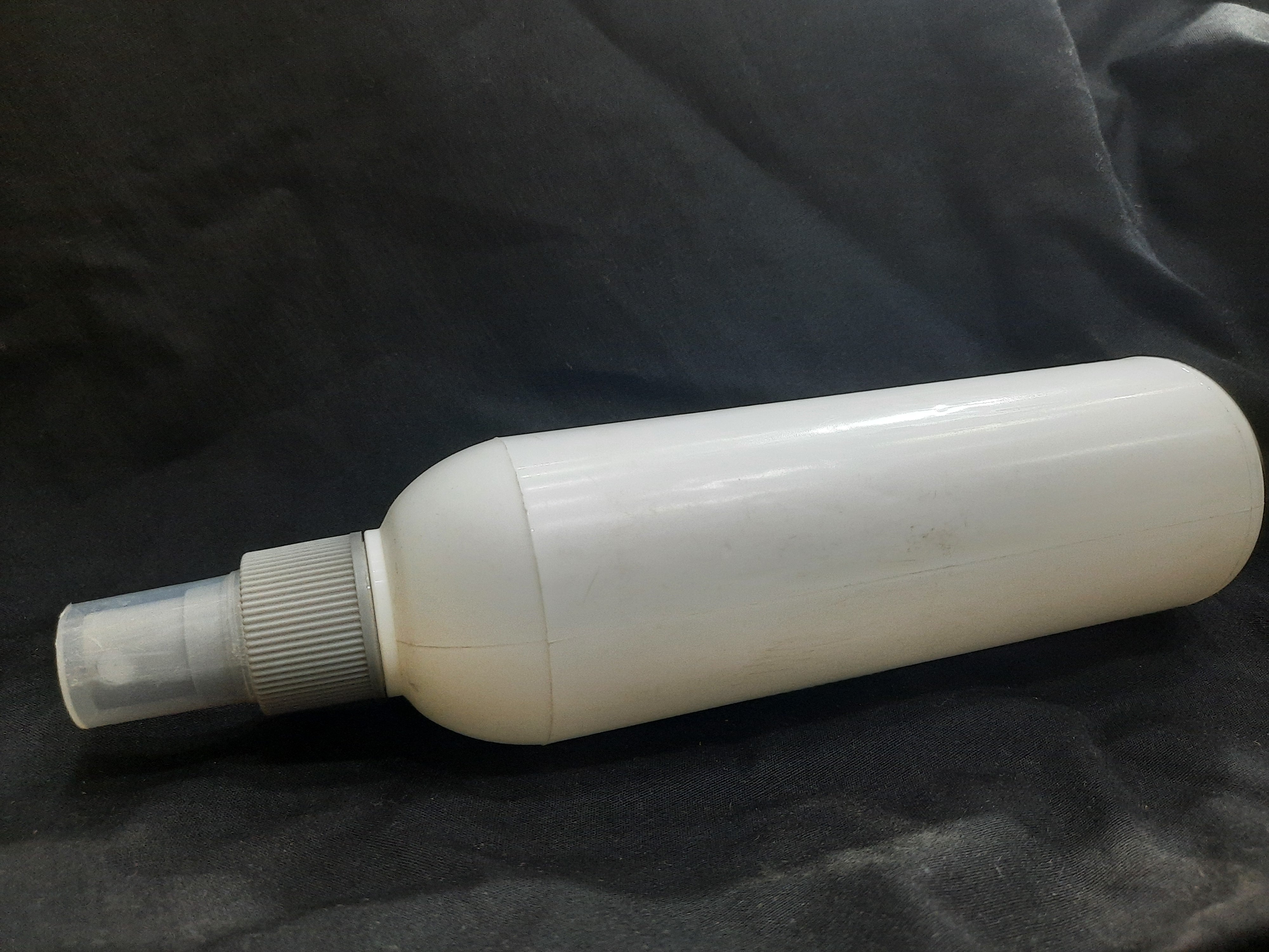 300ml PVC White cylinderical shape - Grey Spray cap – Hamza Cosmetics