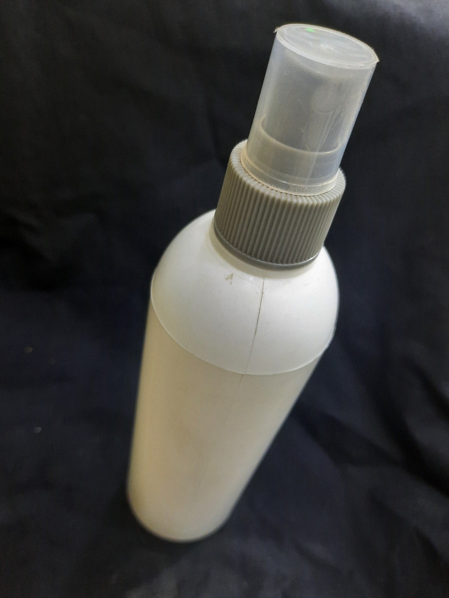 300ml PVC White cylinderical shape - Grey Spray cap