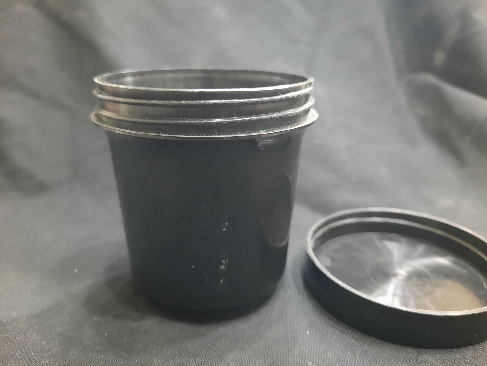 200g Black/Black Jar