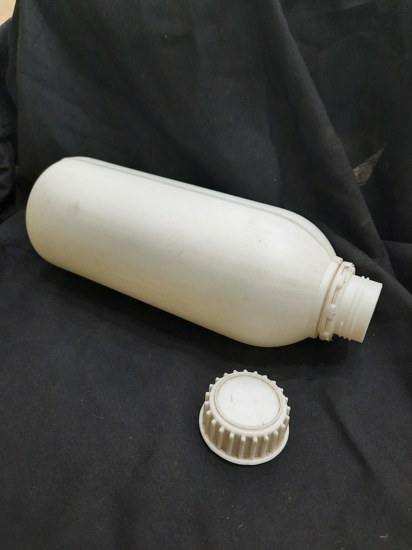 Pharma Bottle White/White - 1L