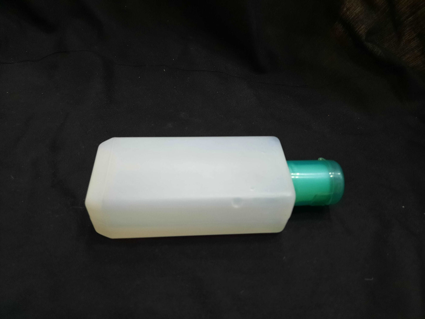 100ml Green/Frosted Transparent Oil / Lotion Bottle