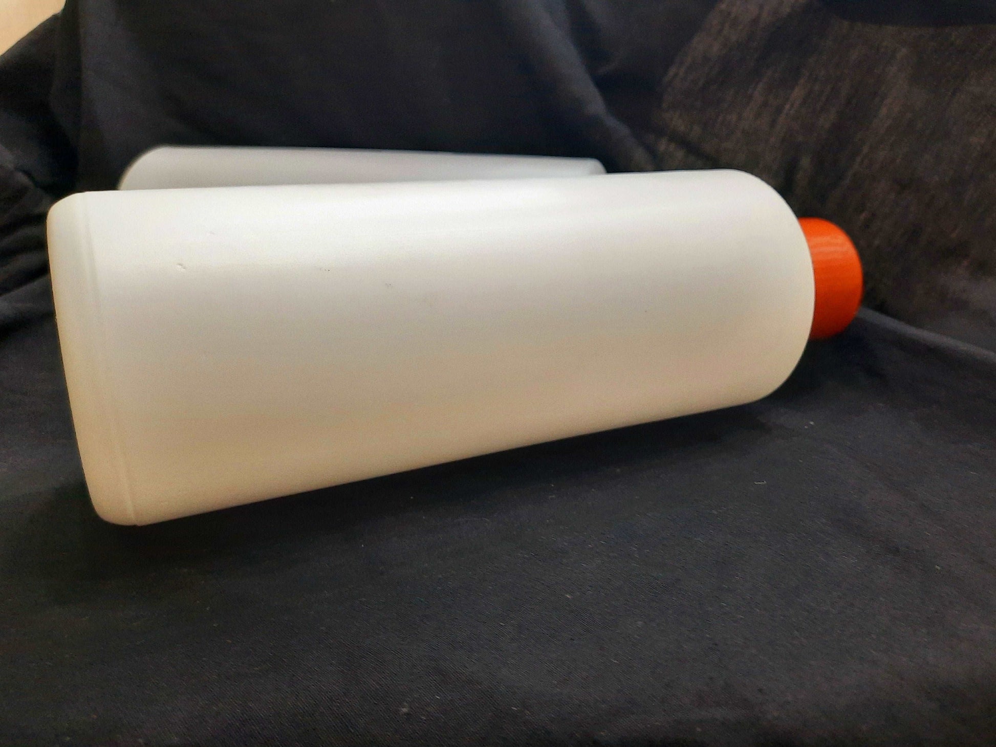 1000ml White/Orange - Shampoo Bottle/Volume