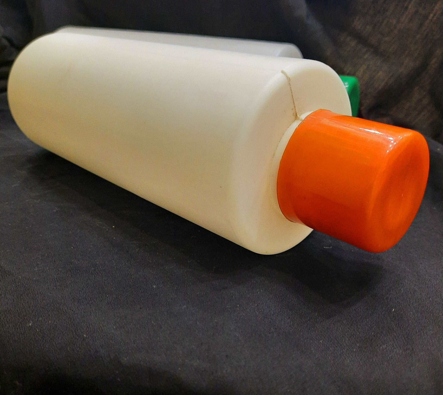 1000ml White/Orange - Shampoo Bottle/Volume