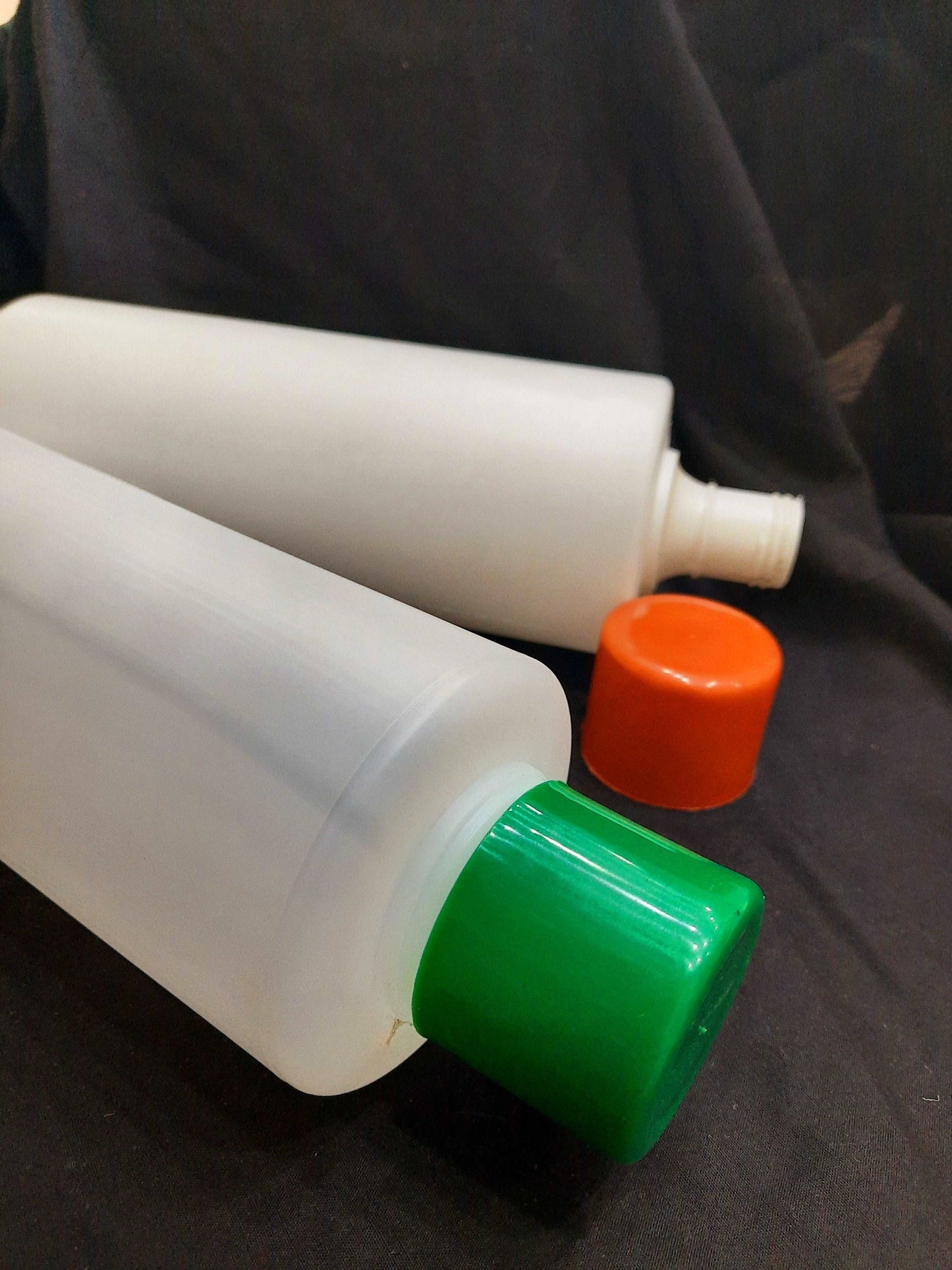 1000ml White/Orange - Shampoo Bottle/Volume